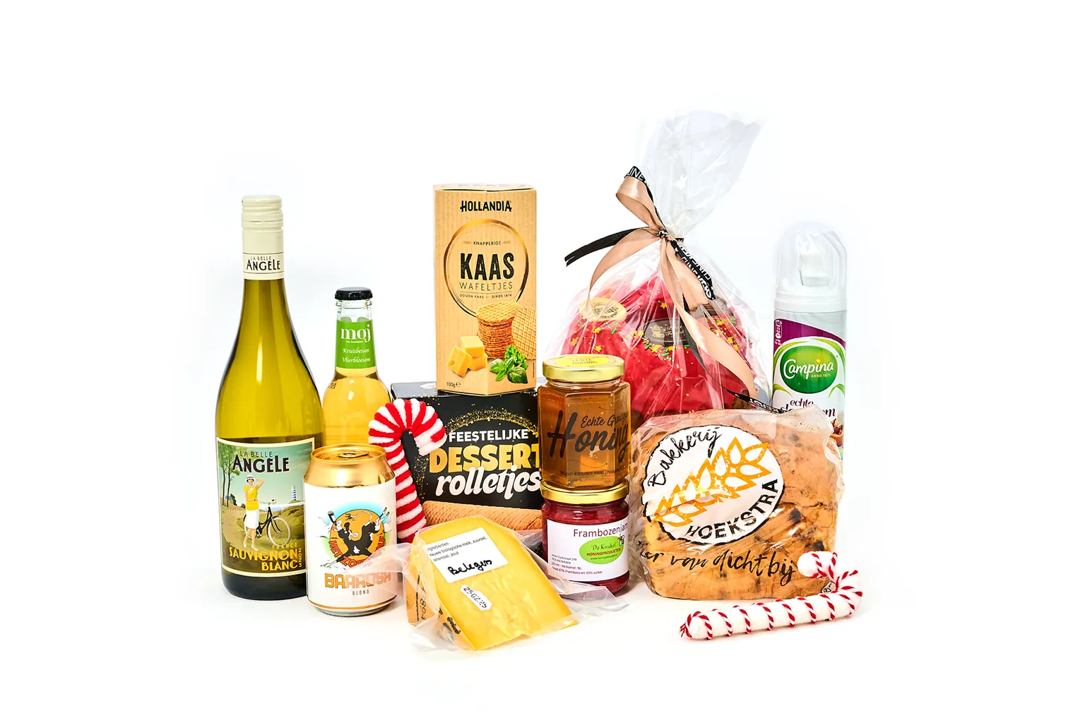 Kerstpakket met drank, kaas, koek en zoete producten